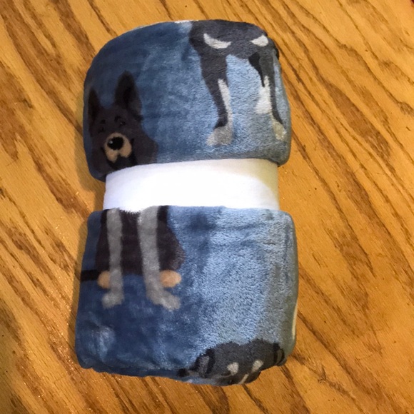 Other - Dog print throw blanket 🐕